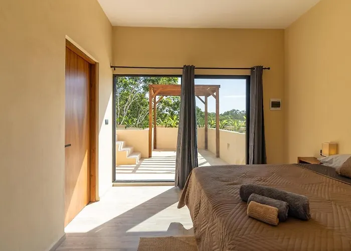 Сasa de vacaciones Kaax Pristine Jungle Gem W Plunge & Pool *